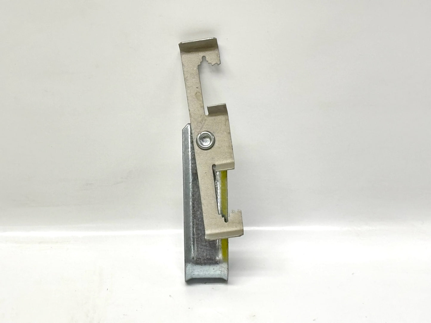 80PK nVent CADDY CAT124Z34 J-Hook with Rod/Wire Clip for 1/8"–3/8" Flange
