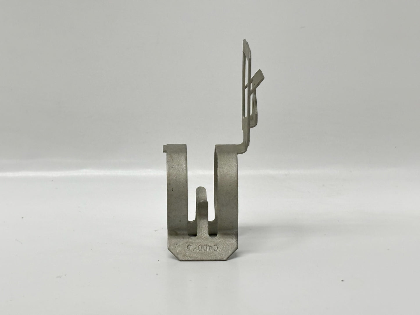 88PK nVent CADDY AR812 Conduit Snap Clip for ½"–¾" EMT/Metal Stud