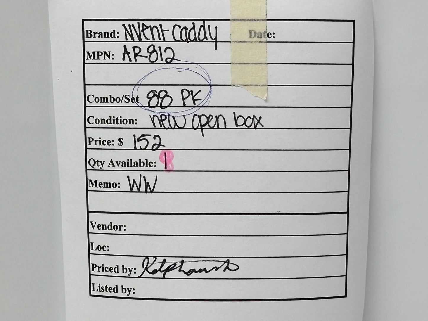 88PK nVent CADDY AR812 Conduit Snap Clip for ½"–¾" EMT/Metal Stud