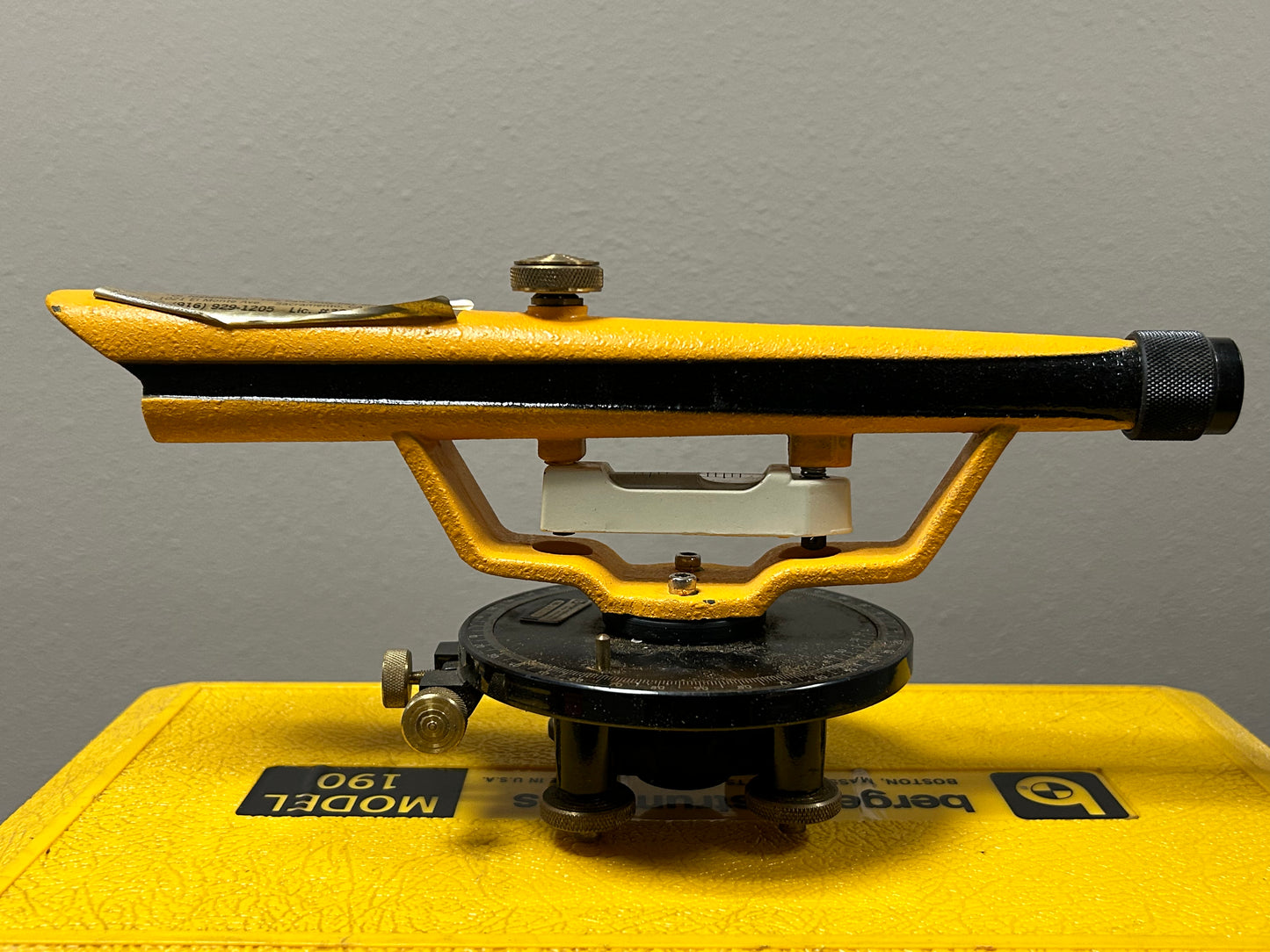 Berger Instrument Mod. 190 with Case