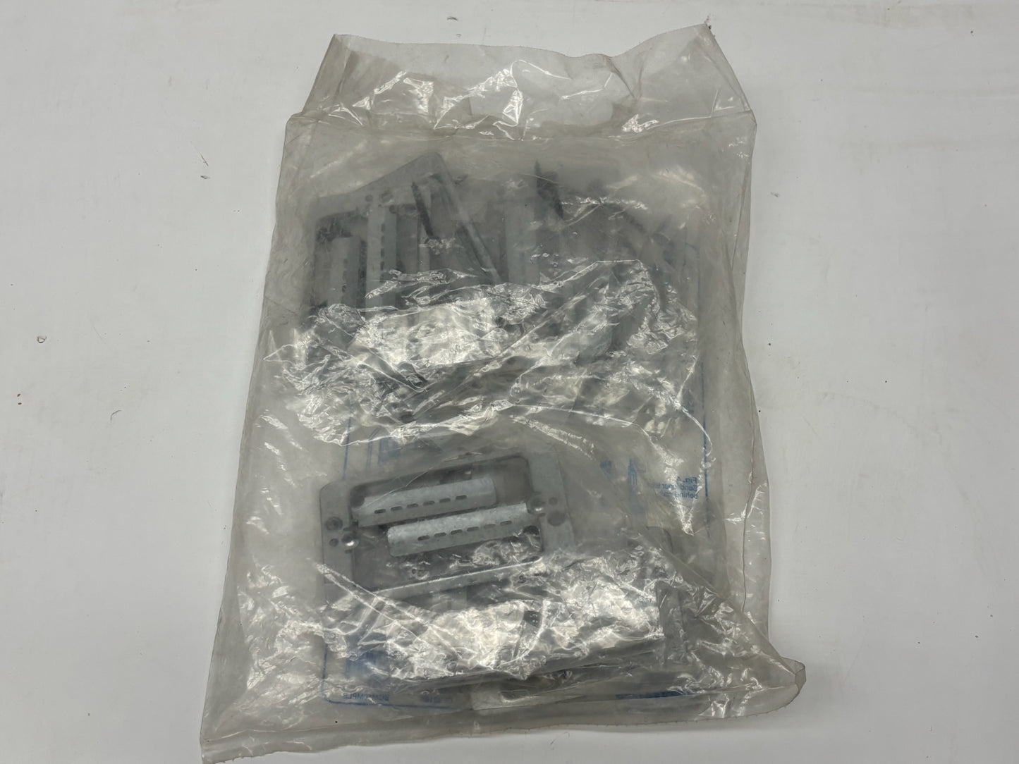 110 PK nVent Caddy MPLS Single-Gang Screw-Mount LV Brackets for Wall Devices