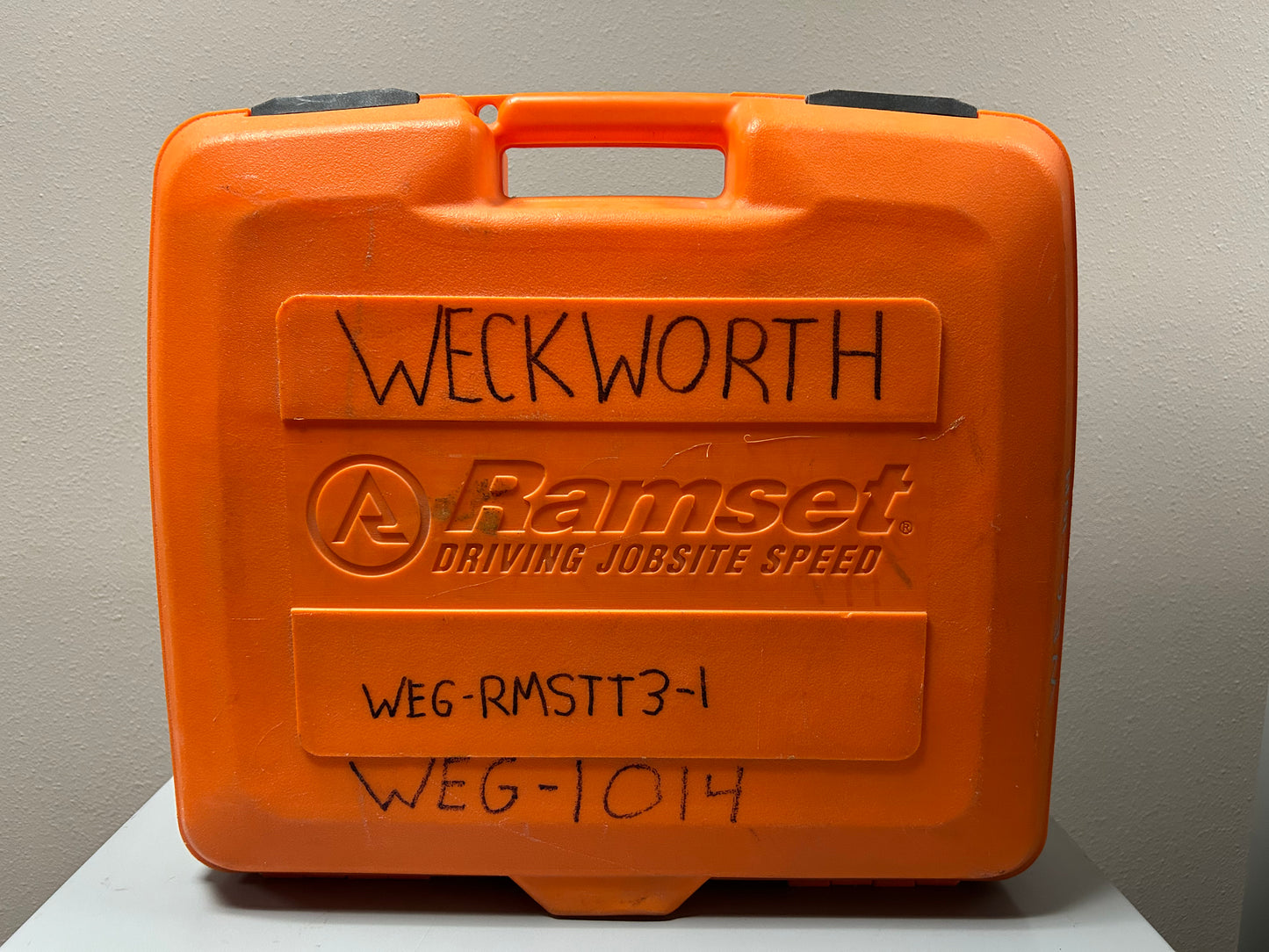 RAMSET T3 Gas Actuated Fastener Tool with Charger & 2 Batteries Kit with Case