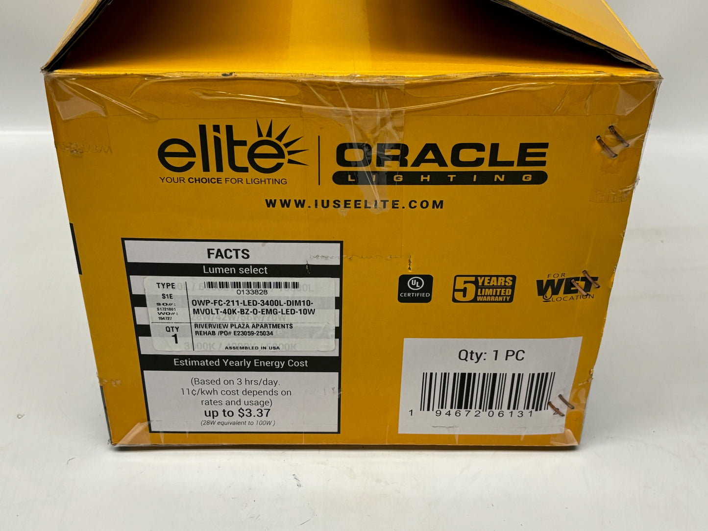 Oracle Lighting OWP-FC-211-LED 3,400 Lumen 0-10V Dimmable Multi-Volt Wall Pack