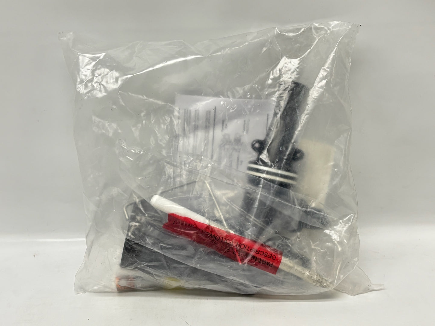 Elastimold 262LR-C5240 25kV 200A Loadbreak Elbow with Test Point