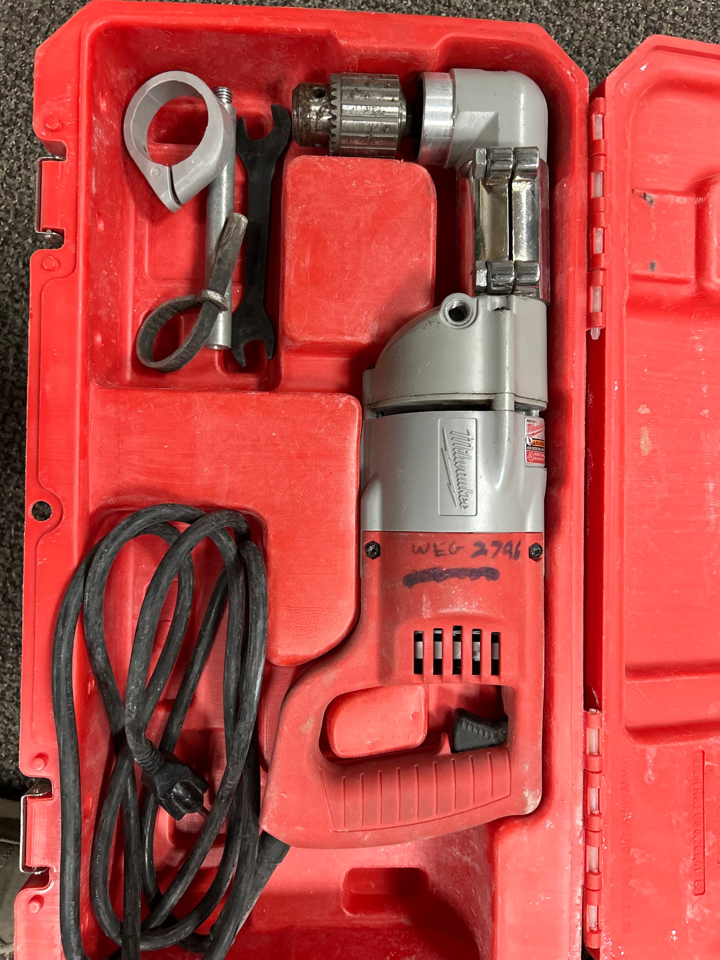 Milwaukee 1001-1 Right Angle Drill, 1/2 In, 355/750 RPM with Case