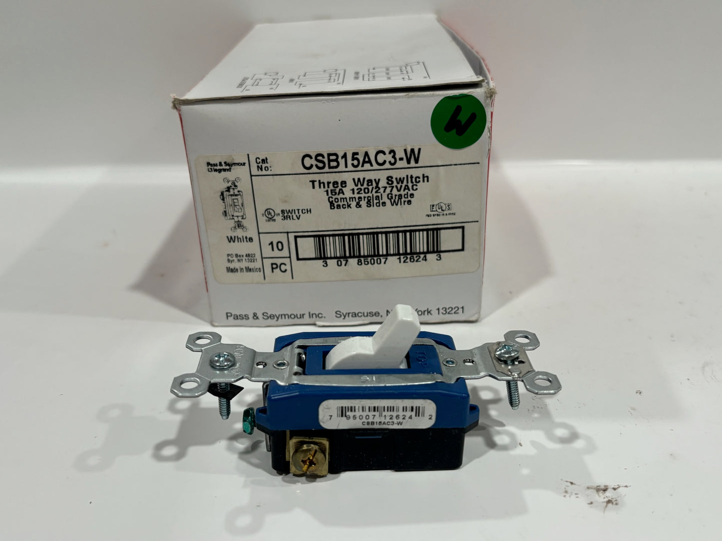 New 10 PC Legrand CSB15AC3-W Specification Grade Switch Hard Use, White