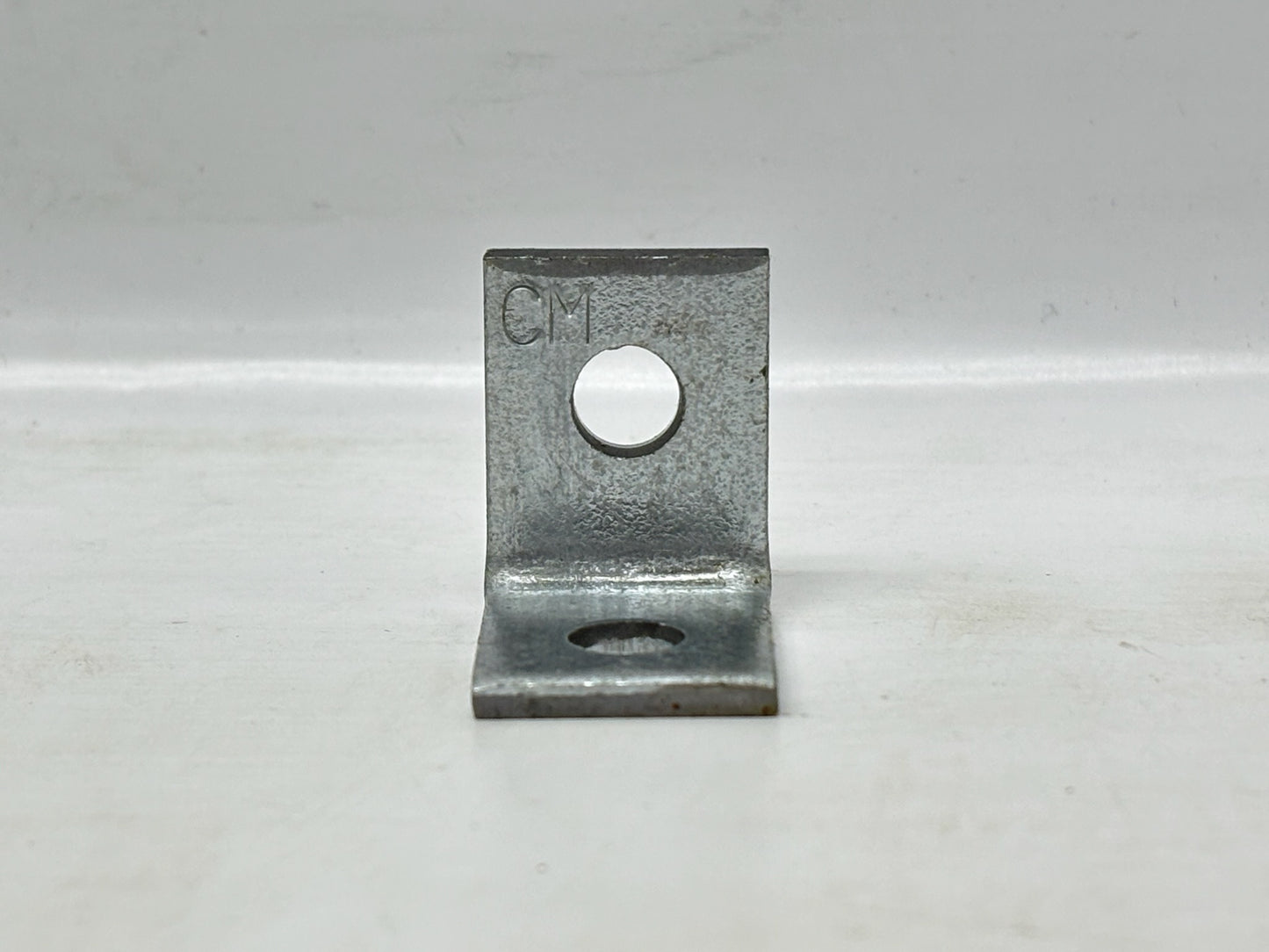 90PK nVent CADDY AB Angle Bracket, Steel, 1" x 1", Pre-Galvanized
