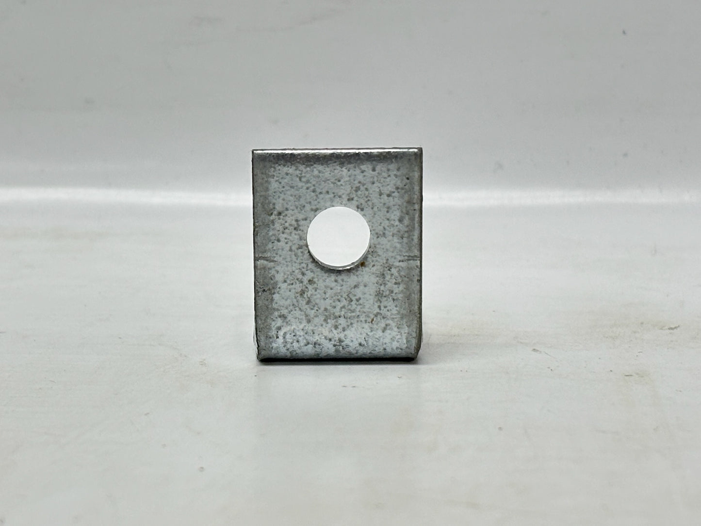 90PK nVent CADDY AB Angle Bracket, Steel, 1" x 1", Pre-Galvanized