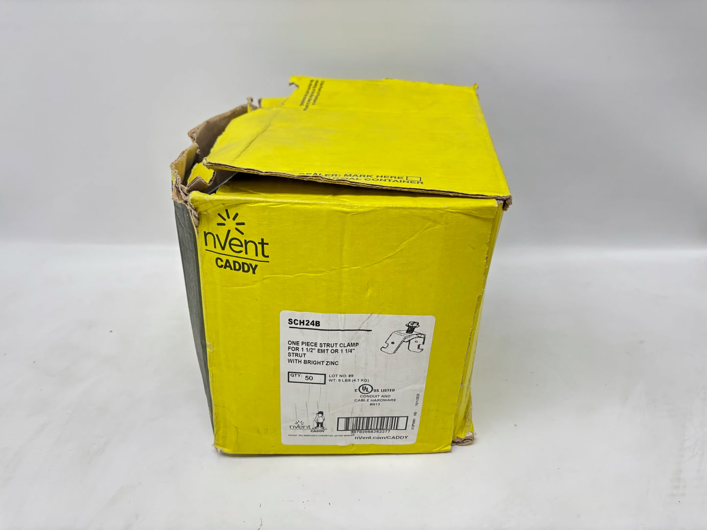 90PK nVent CADDY SCH24B One‑Piece Strut Clamp, 1‑1/2″ EMT / 1‑1/4″ Rigid, Steel