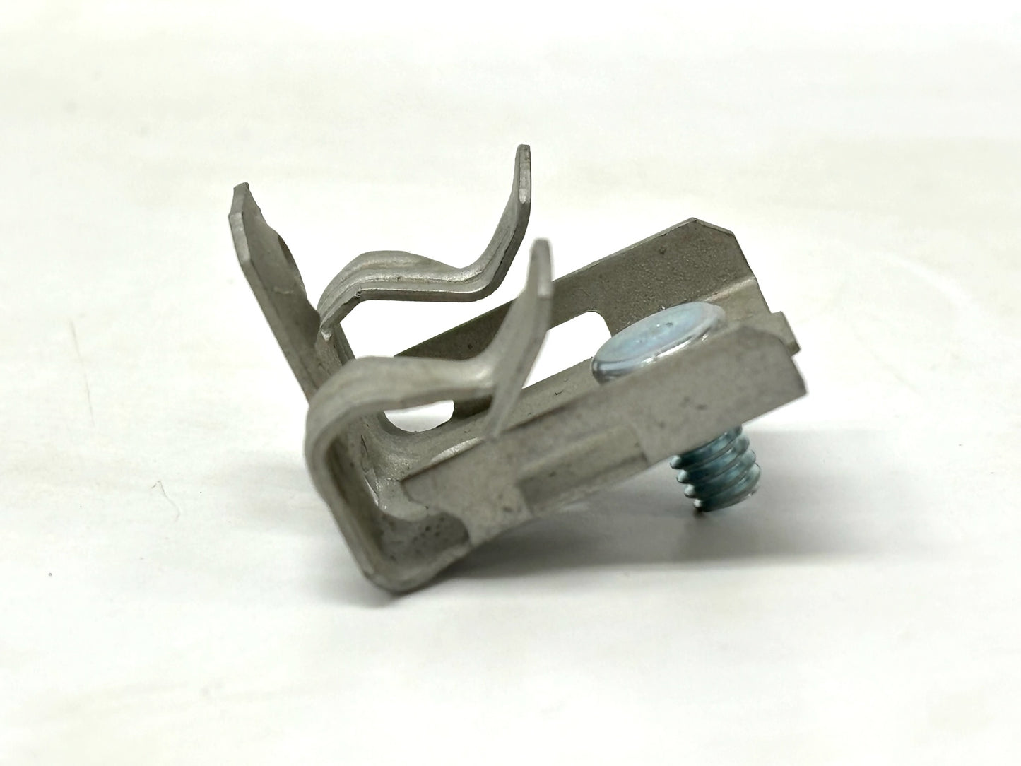 70PK nVent CADDY M24S Hammer‑On Flange Clip