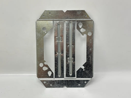 100PK nVent CADDY MEB1 Mounting Bracket for 4″/4‑11/16″ Electrical Boxes, Steel