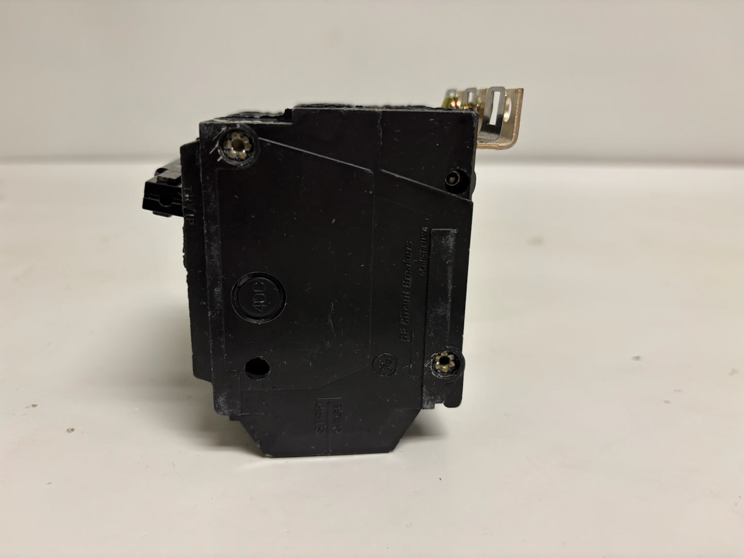 New GE Consumer & Industrials 100 AMP 3 Pole Circuit Breaker THQB32100