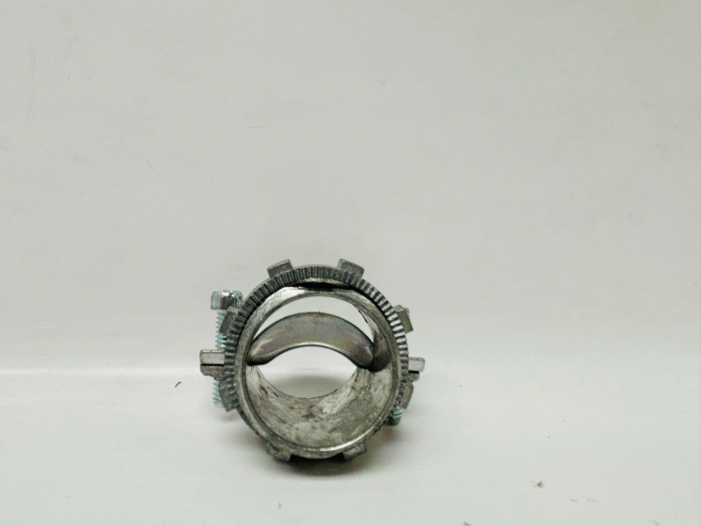 27 Pc Bridgeport 662-DC2 1-Inch Two-Screw Zinc Conduit Strap Connector