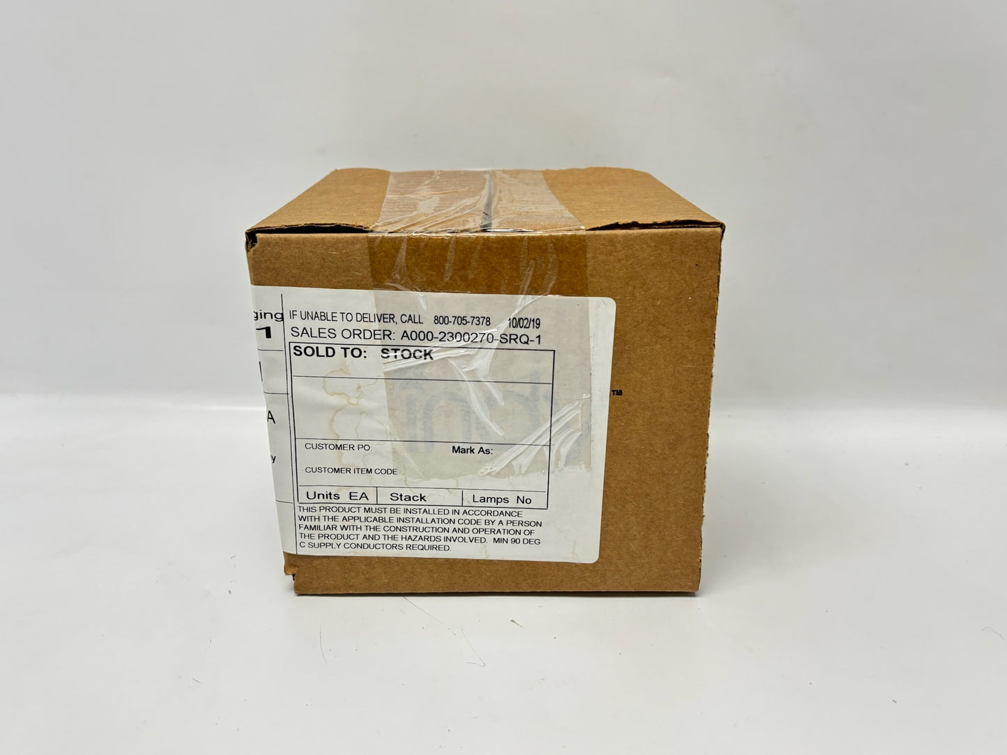 Indy L4-HM-CD-PF Hyperbolic Medium Reflector Trim, Clear Diffuse, White Flange