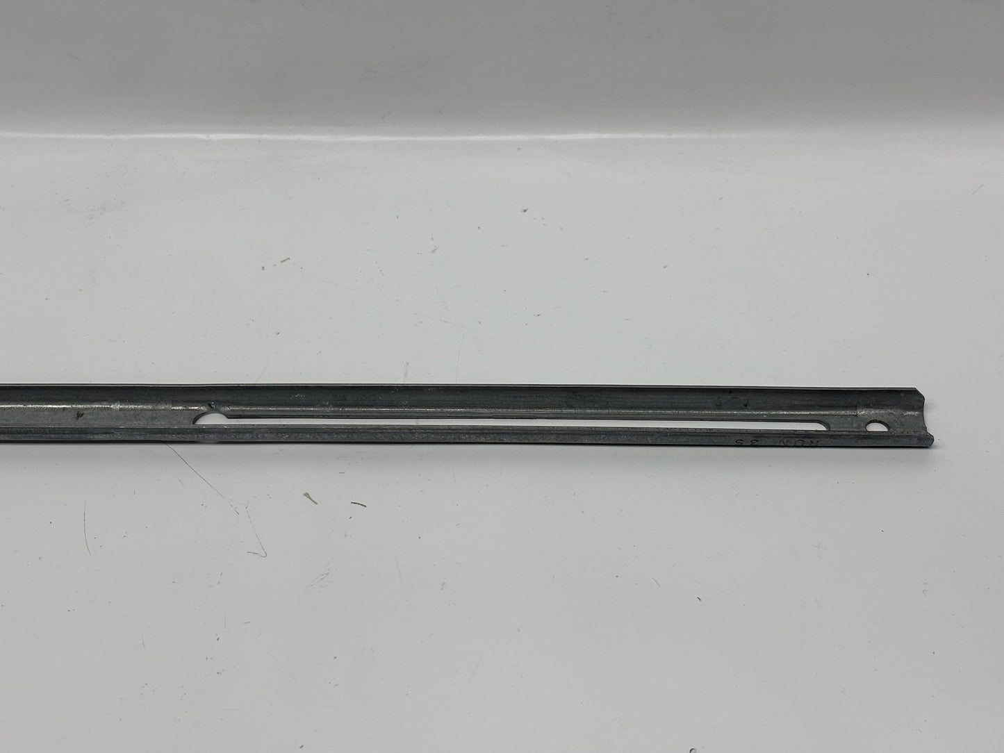 40 Pk nVent Caddy FBS18 Footed Box and Conduit Support for Concrete Slabs
