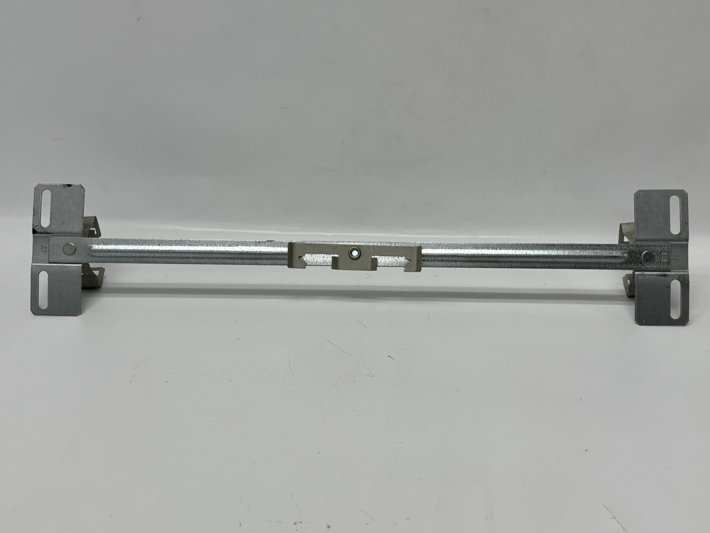 15 Pk nVent Caddy 812MB18C0 Box Hanger for 1/2 & 3/4 in Conduit