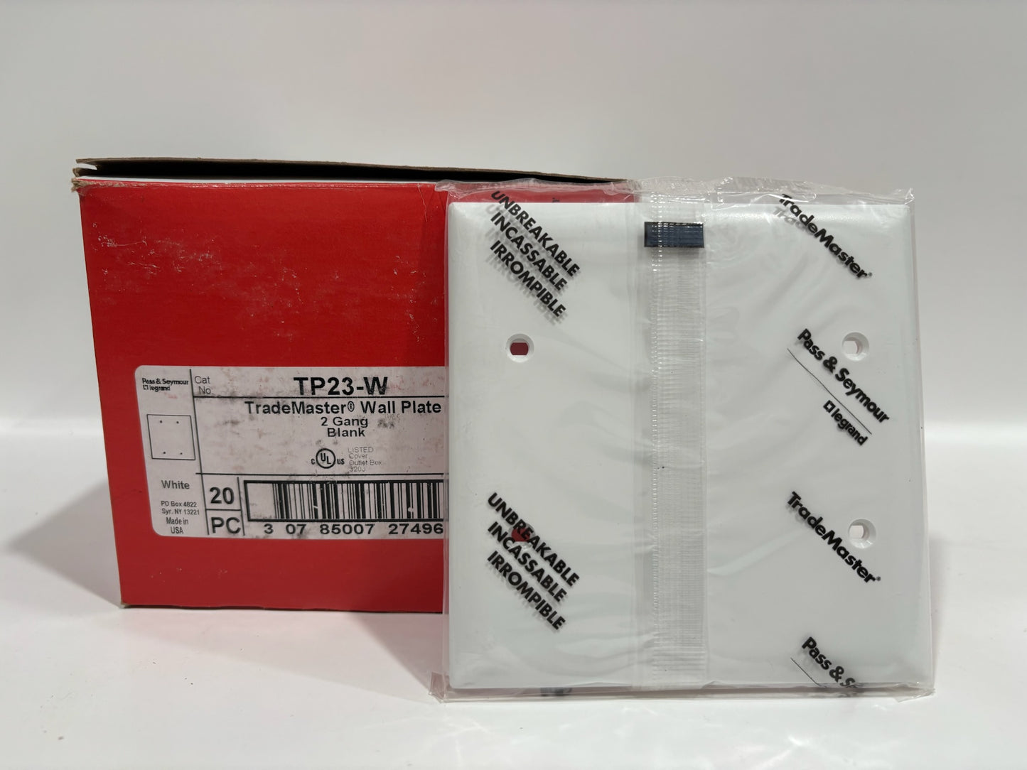 New 30 PC Legrand TP23-W 2-Gang Nylon Wall Plate, Blank, Box Mounted