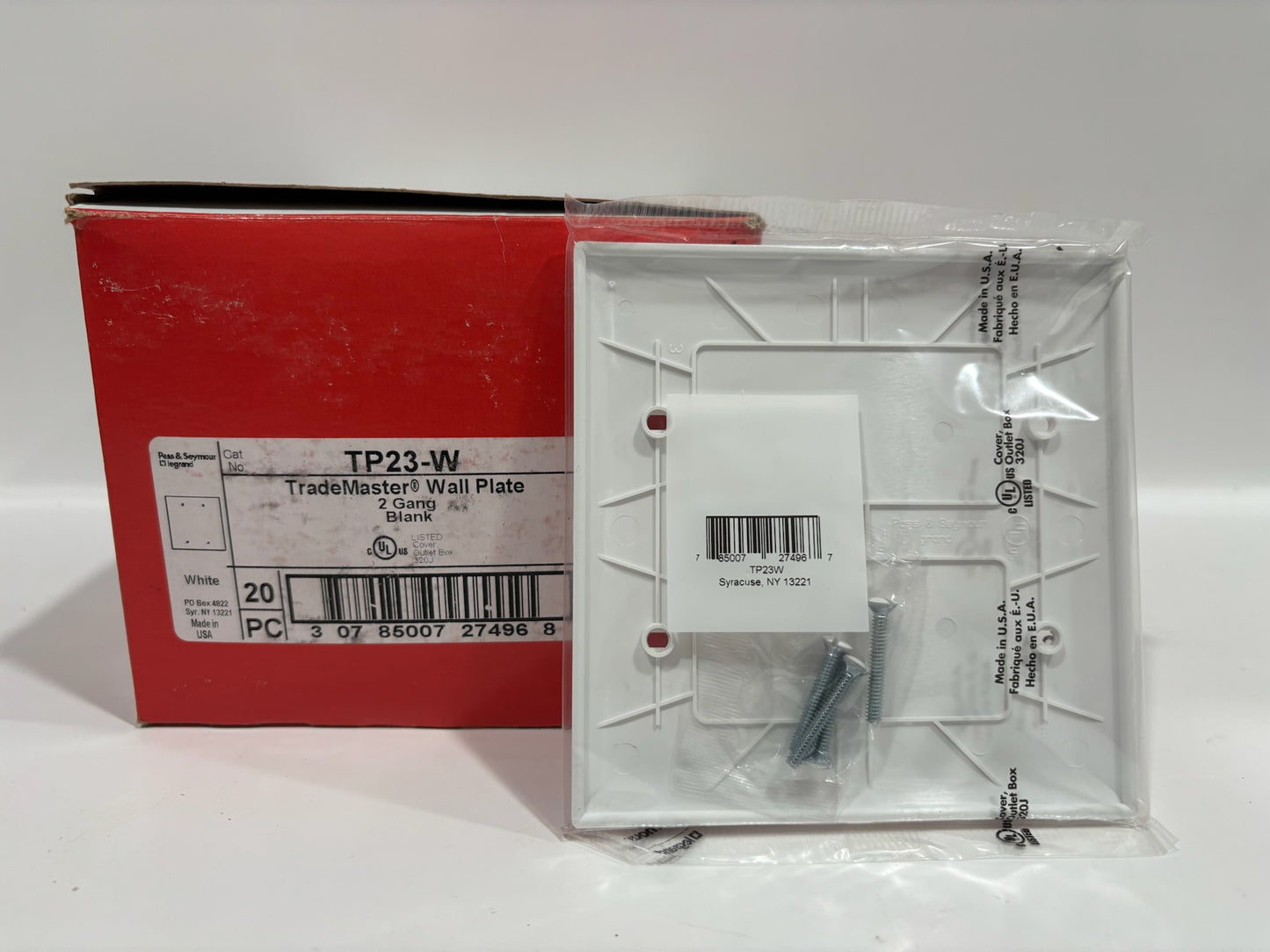 New 30 PC Legrand TP23-W 2-Gang Nylon Wall Plate, Blank, Box Mounted