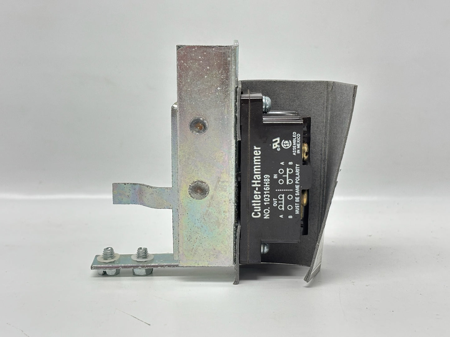 Eaton DS200EK1 Auxiliary Contact Kit – 1 NO/1 NC for Safety Switches