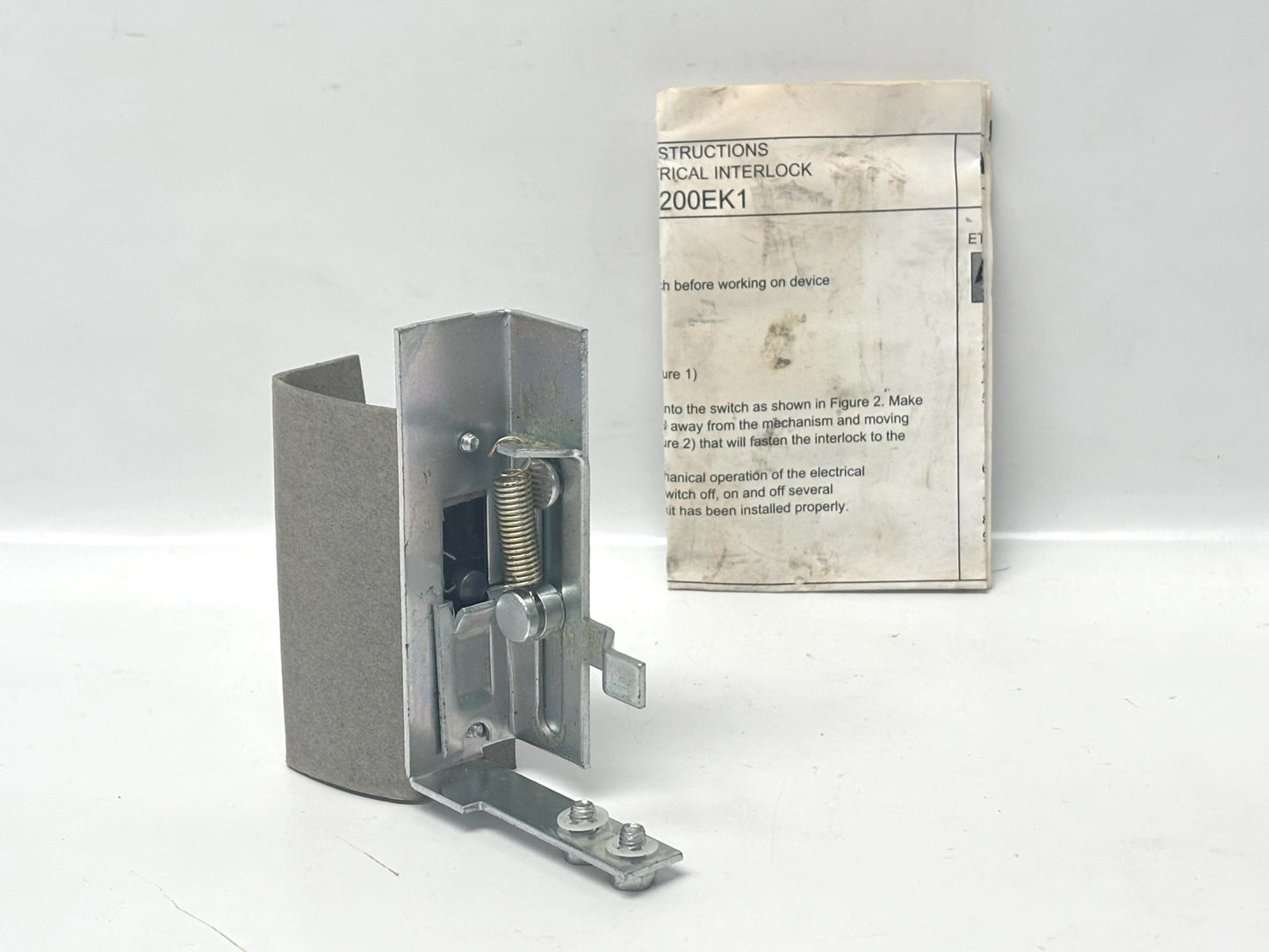 Eaton DS200EK1 Auxiliary Contact Kit – 1 NO/1 NC for Safety Switches