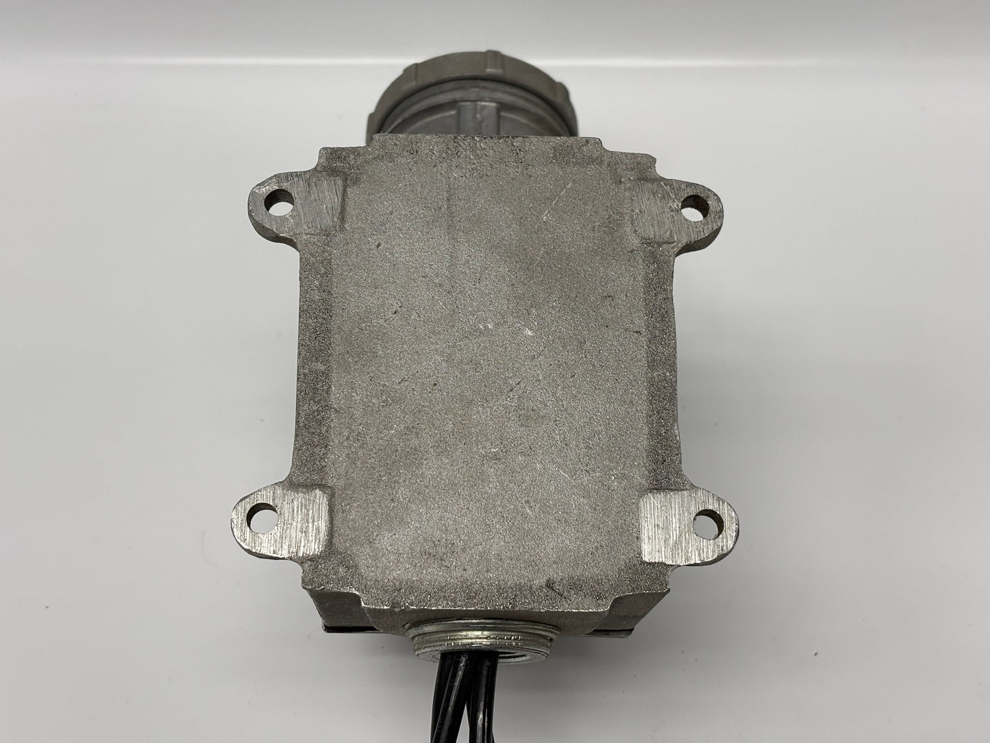 Russellstoll 7324-78 3 Pole 4 Wire Receptacle 60A 600VAC 250 VDC (Single)