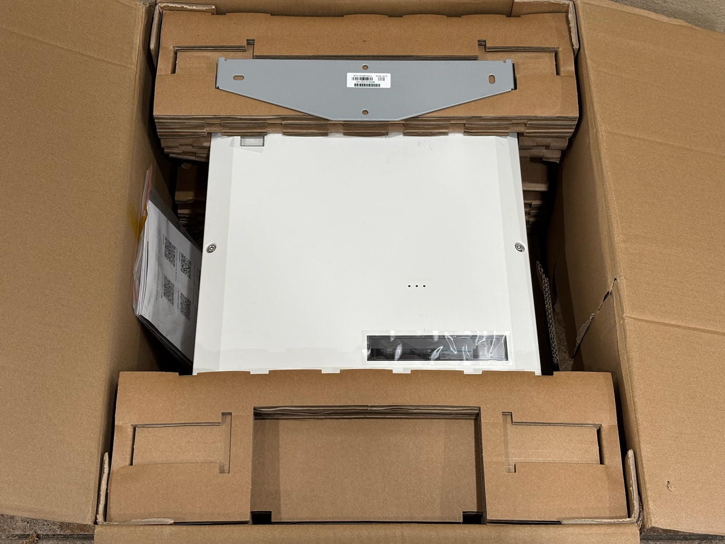 SolarEdge Backup Interface BI-EUSGN-03 for Home Energy Hub Systems