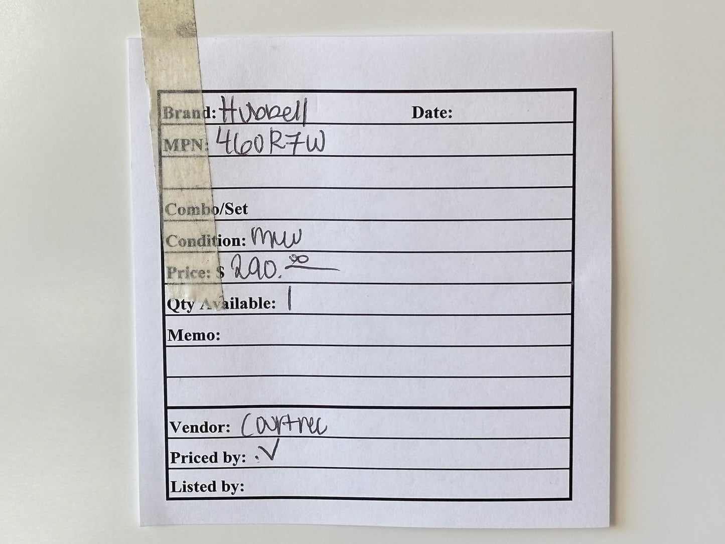 Hubbell HBL460R7W 60 A 480 V 3-Pole/4-Wire IEC Watertight Receptacle