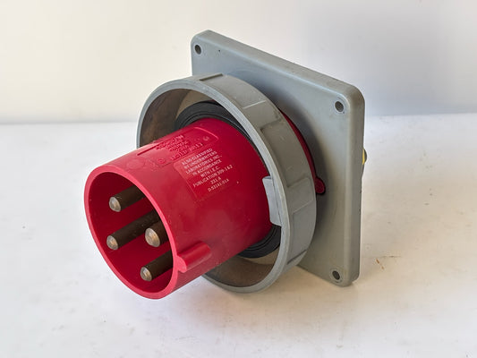 Hubbell 460B7W 60A 480V 3-Phase 4-Wire Watertight Male Connector