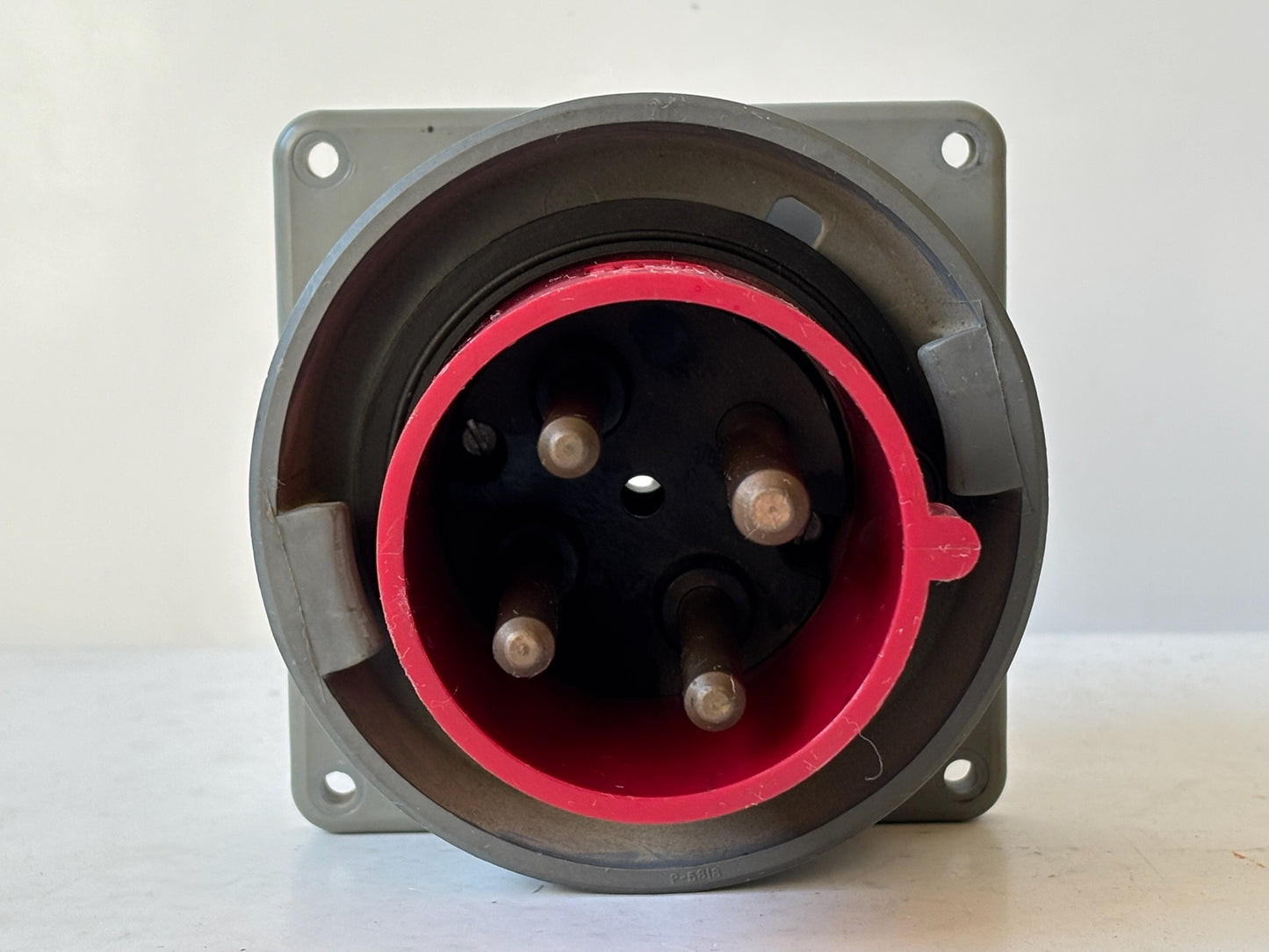 Hubbell 460B7W 60A 480V 3-Phase 4-Wire Watertight Male Connector