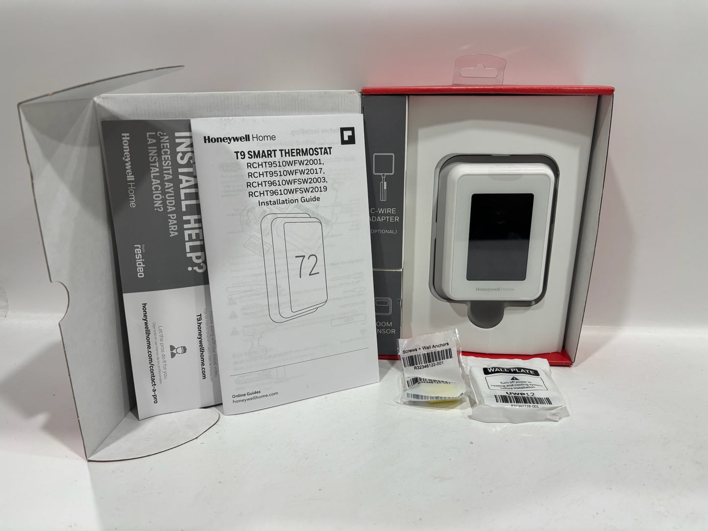 New Open HoneyWell T9 Smart Thermostat With Room Sensor