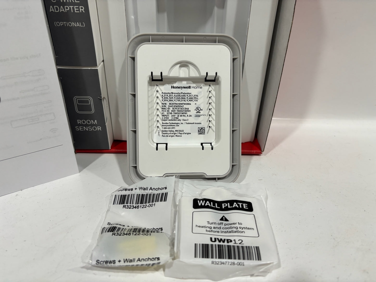 New Open HoneyWell T9 Smart Thermostat With Room Sensor