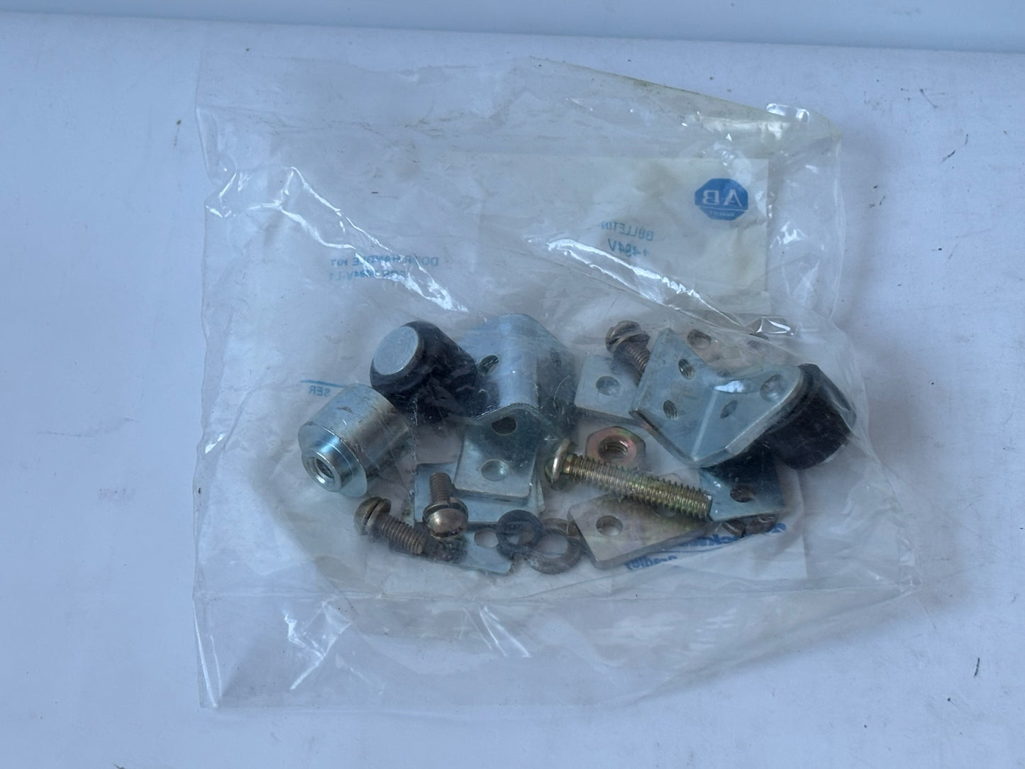 Allen Bradley 1494V-L1 Door hardware Kit With Side Latching