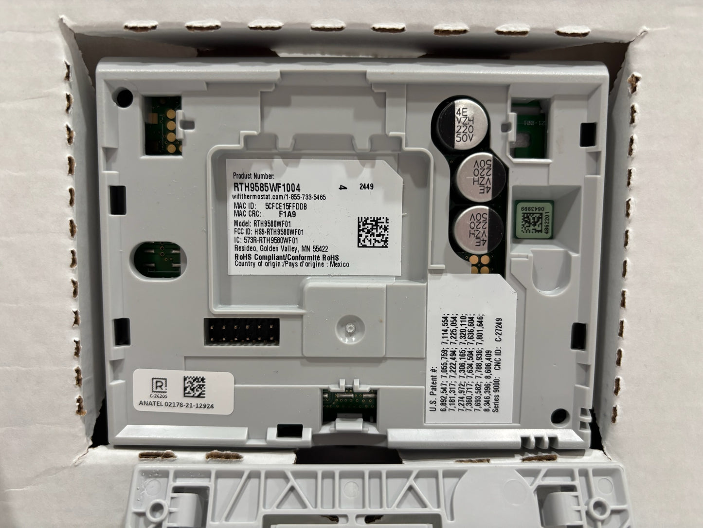 New Open Honeywell RTH9585WF Smart Color Thermostat w/ Color Background