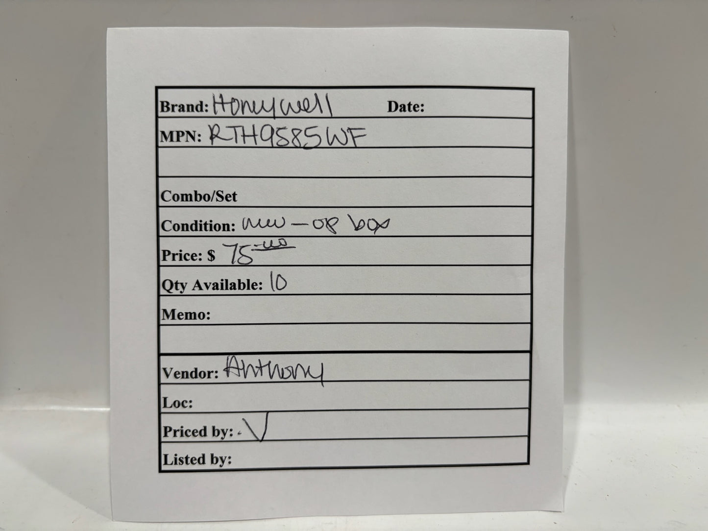 New Open Honeywell RTH9585WF Smart Color Thermostat w/ Color Background
