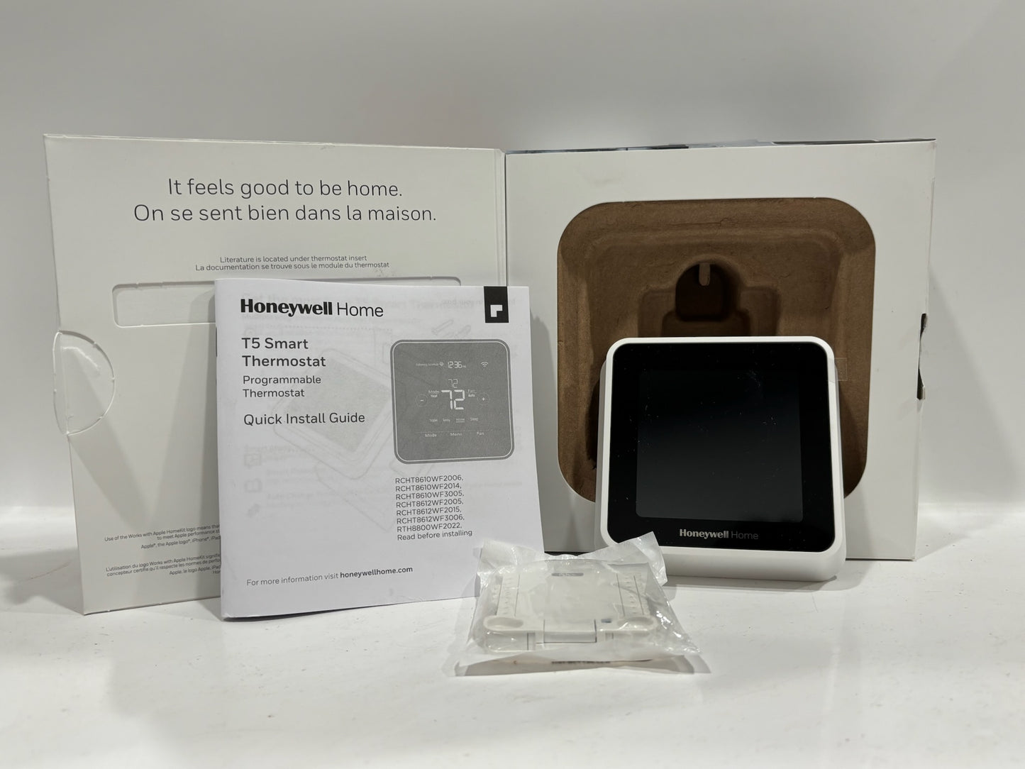 New Open HoneyWell T5 Smart Thermostat with Auto Home/away Mode