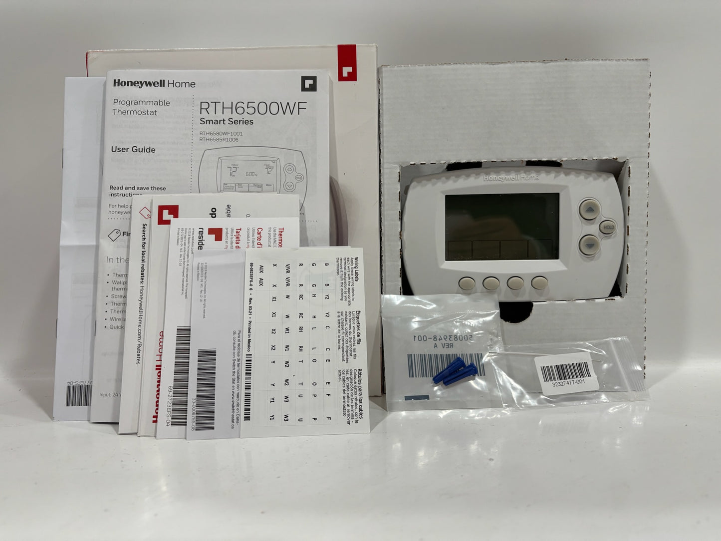 New Open HoneyWell RTH6580WF Smart Thermostat-Control Anywhere