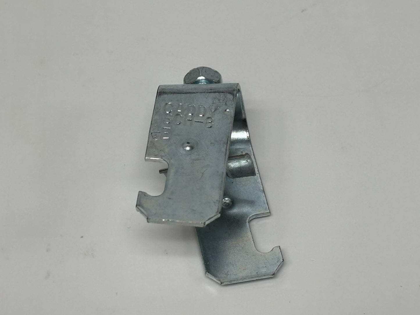 125 Pk nVent Caddy SCH8B 1/2″ EMT to Strut Channel Clamp for Conduit Support