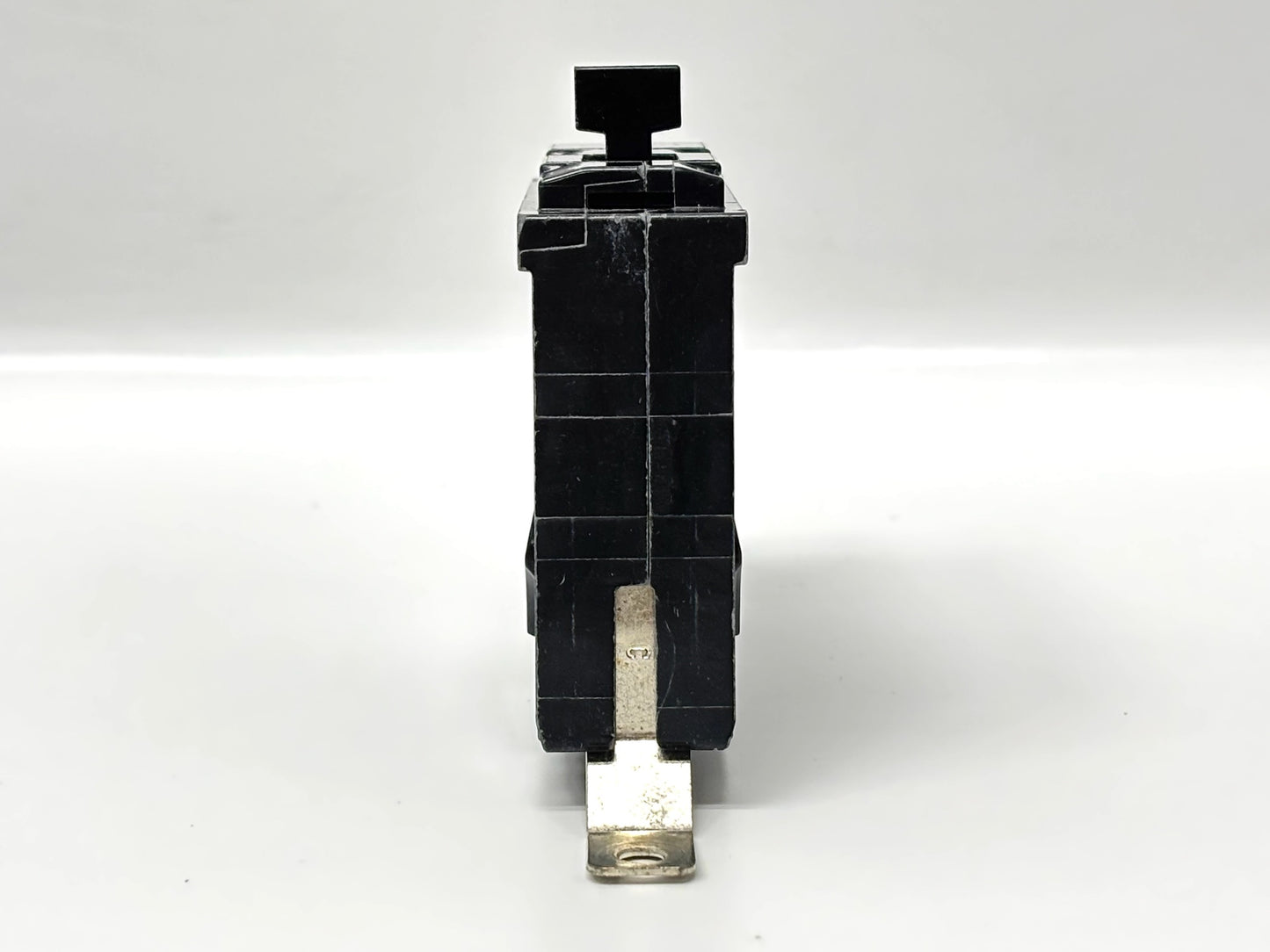 4PK Siemens B120HH 20 A 1‑Pole 120 / 240 V Bolt‑On Molded Case Breaker