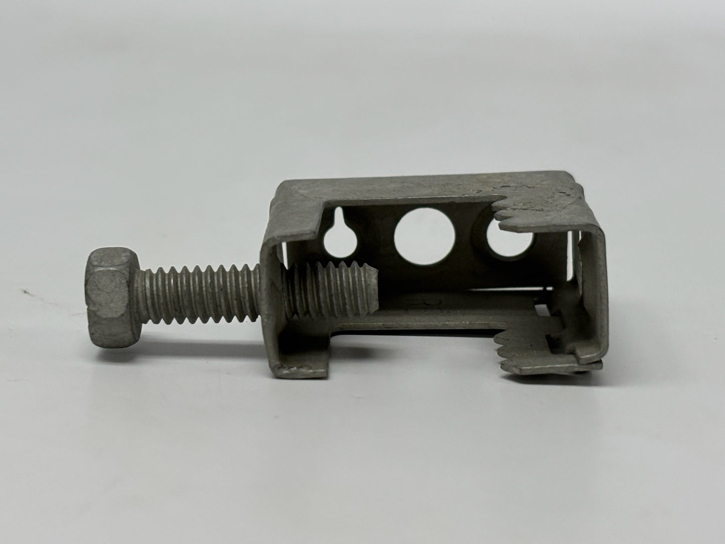 100 Pk nVent CADDY BC Beam Clamp Rod-to-Beam Support Clamp