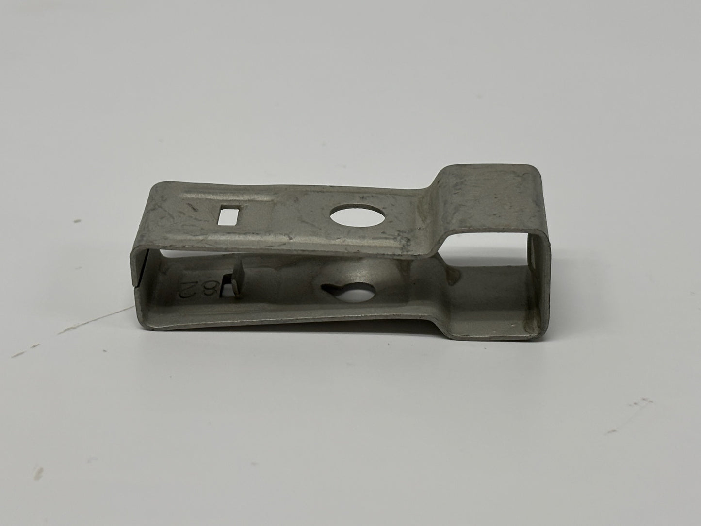89 Pk nVent Caddy 4ACS T-Grid Conduit/Box Support Clip with 1/4″ Threaded Hole