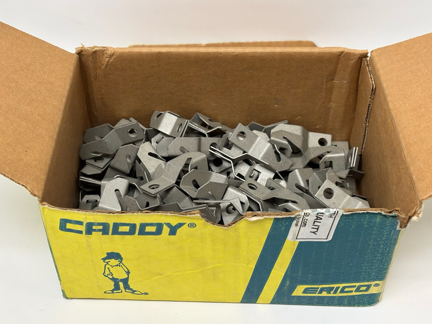100 Pk nVent Caddy 122 Heavy-Duty Conduit/Fixture Support Clip for 1/2"–1" EMT