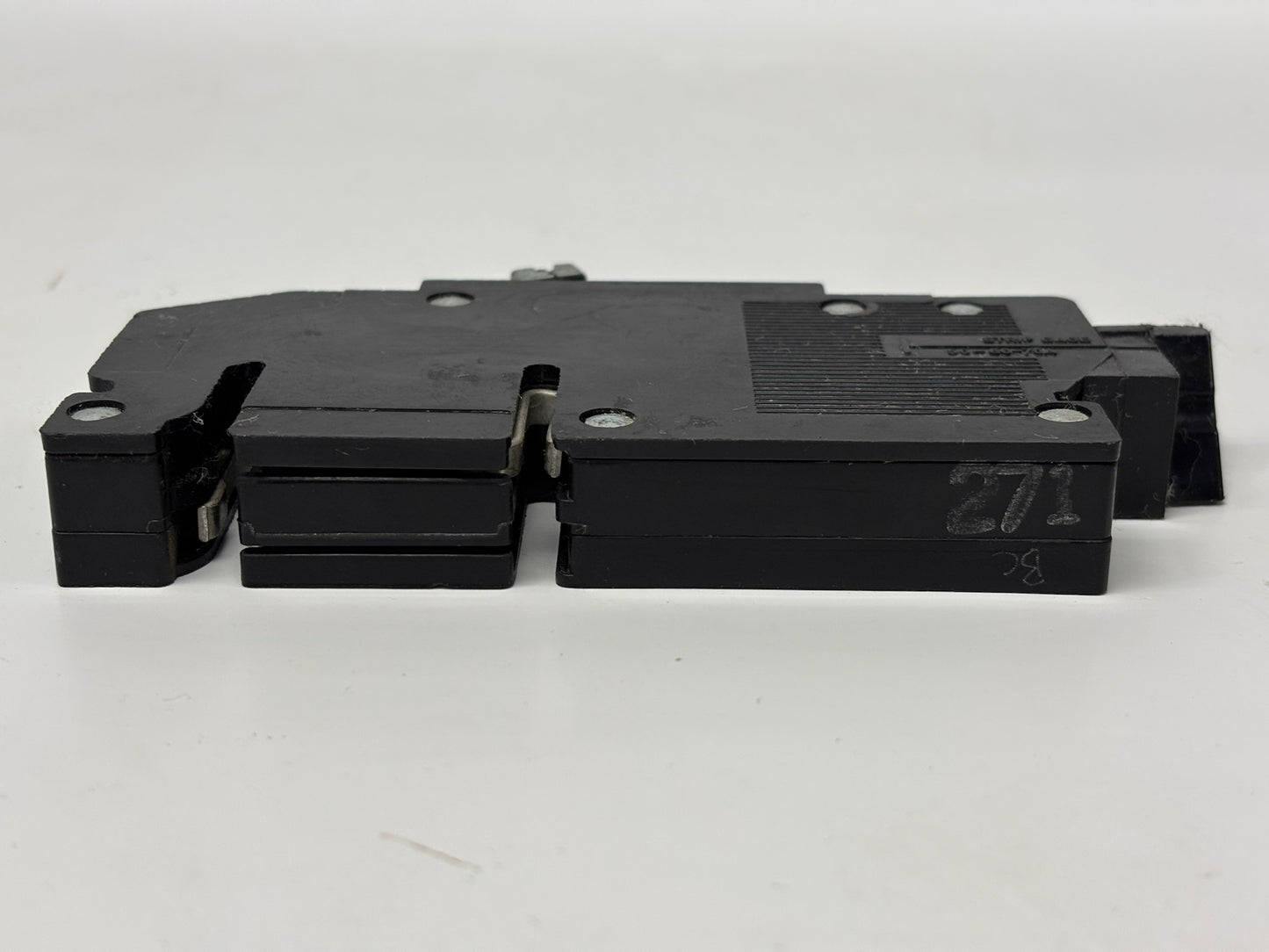 3 Pk Zinsco/Sylvania R38AL 50 Amp 2-Pole 120/240 V Circuit Breaker for Panels