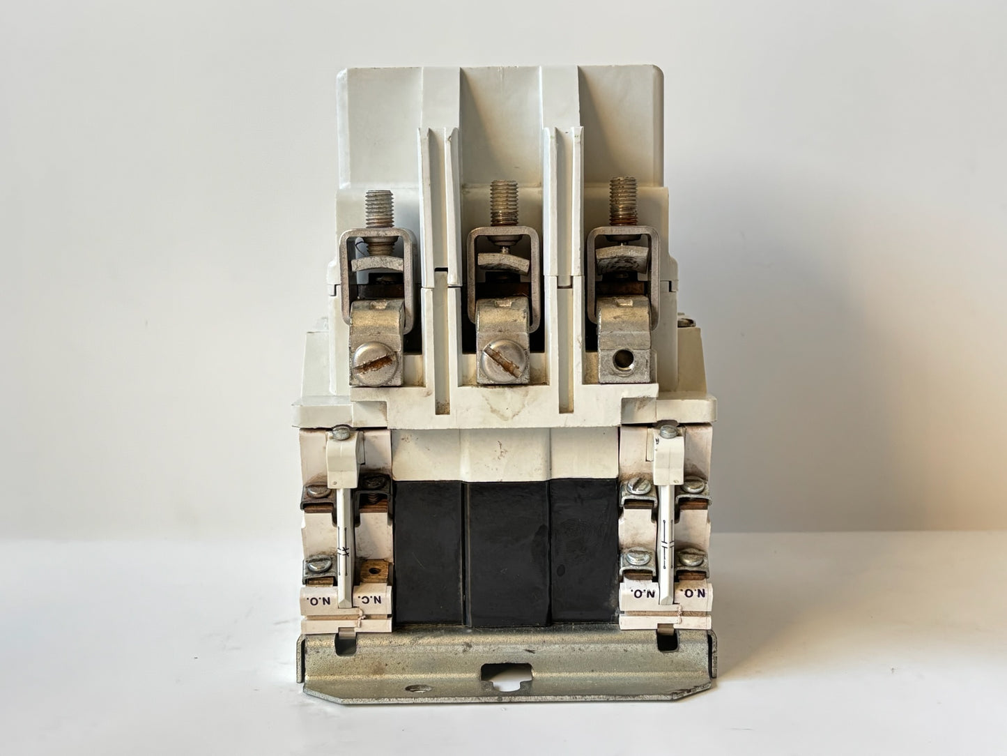 Westinghouse A201K4CA Lighting Contactor 4-Pole 120V Coil NEMA Size 1