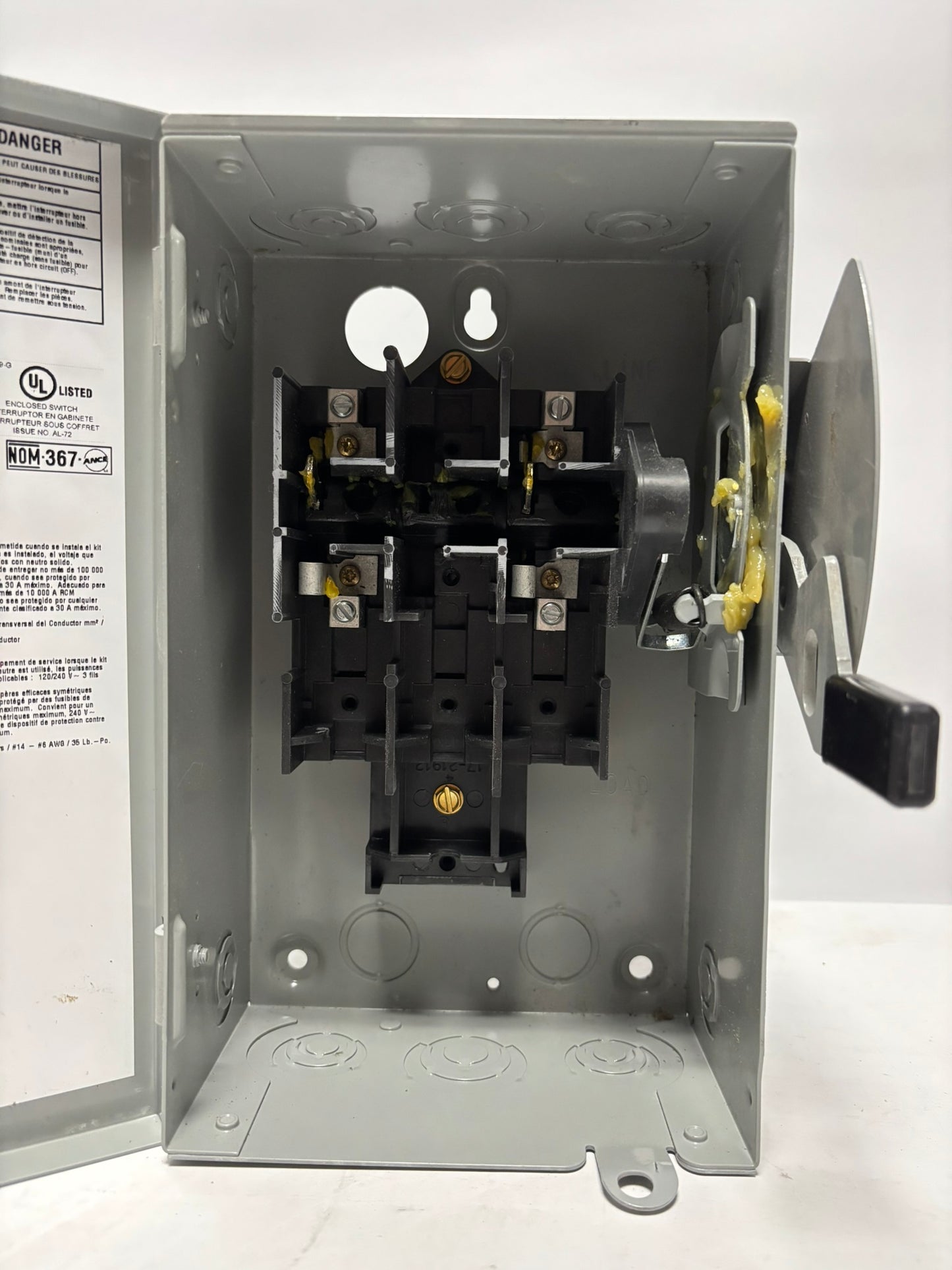 No Box Eaton DG221UGB General Duty Safety Switch 30A - 240V