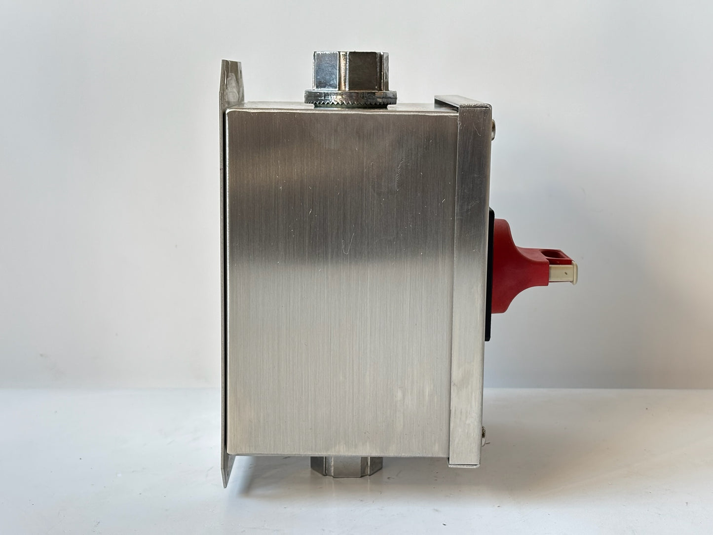 Square D 9421V1W30X11 Safety Switch 30A 3-Pole Fusible NEMA 1