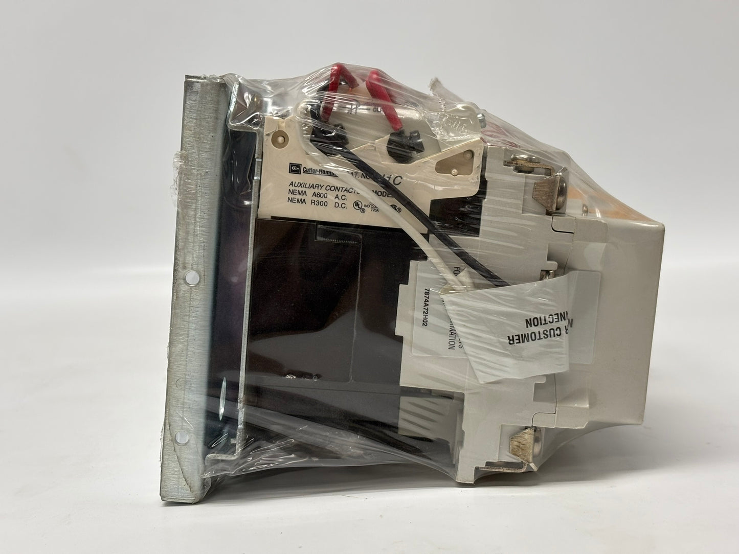 Cutler-Hammer A202K1FAM Six-Pole Magnetically Latched Lighting Contactor 30 A