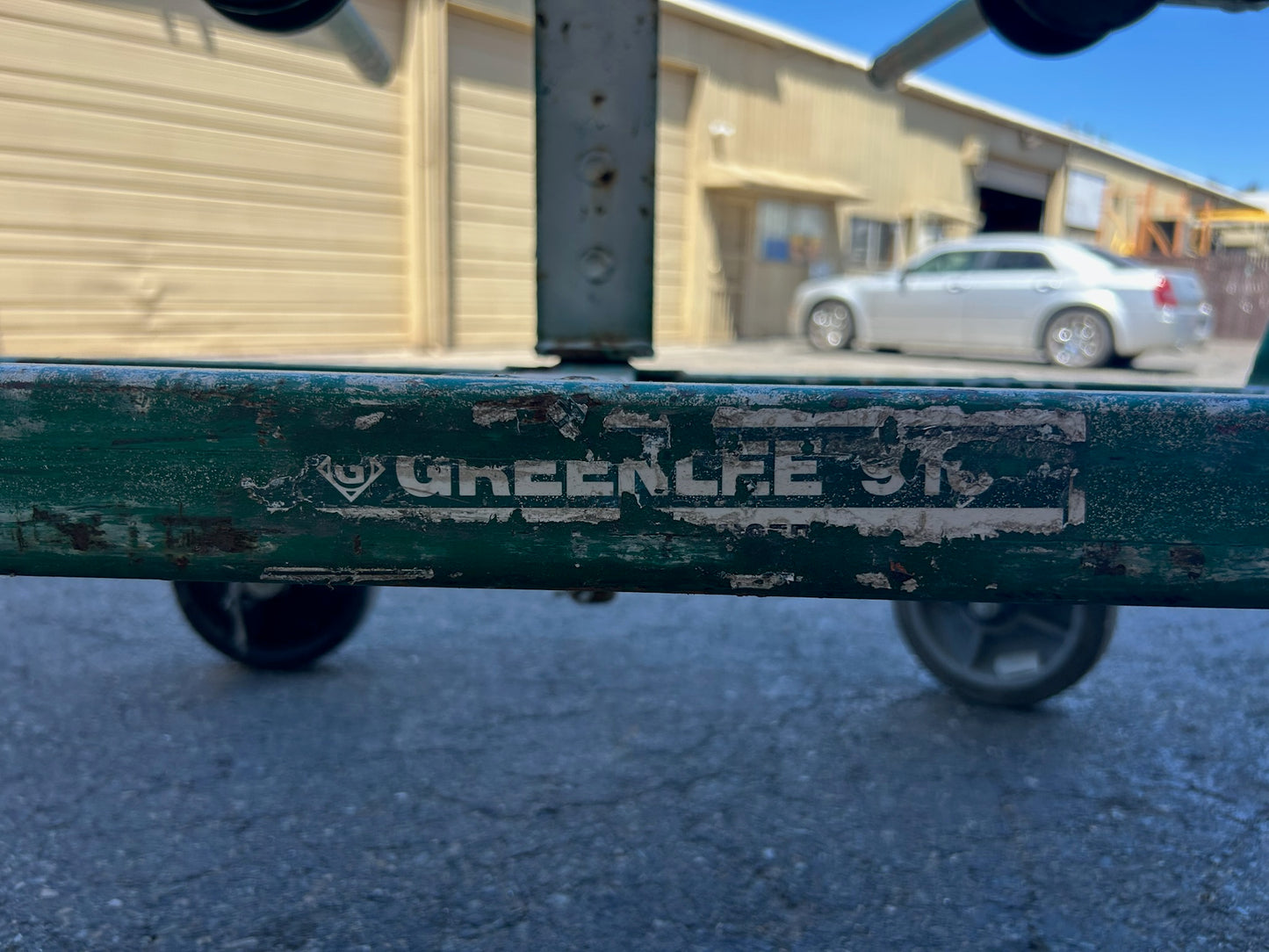 GreenLee 910 Cable/Wire Dispenser Assembly Cart