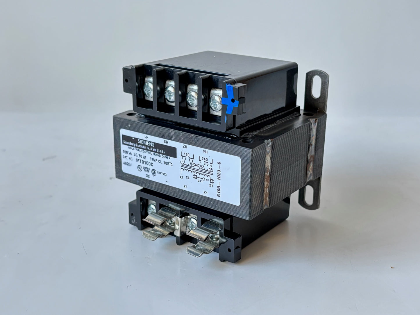 Siemens MT0100C Control Transformer — 100 VA, 120/240 V Primary to 24 V Secondary