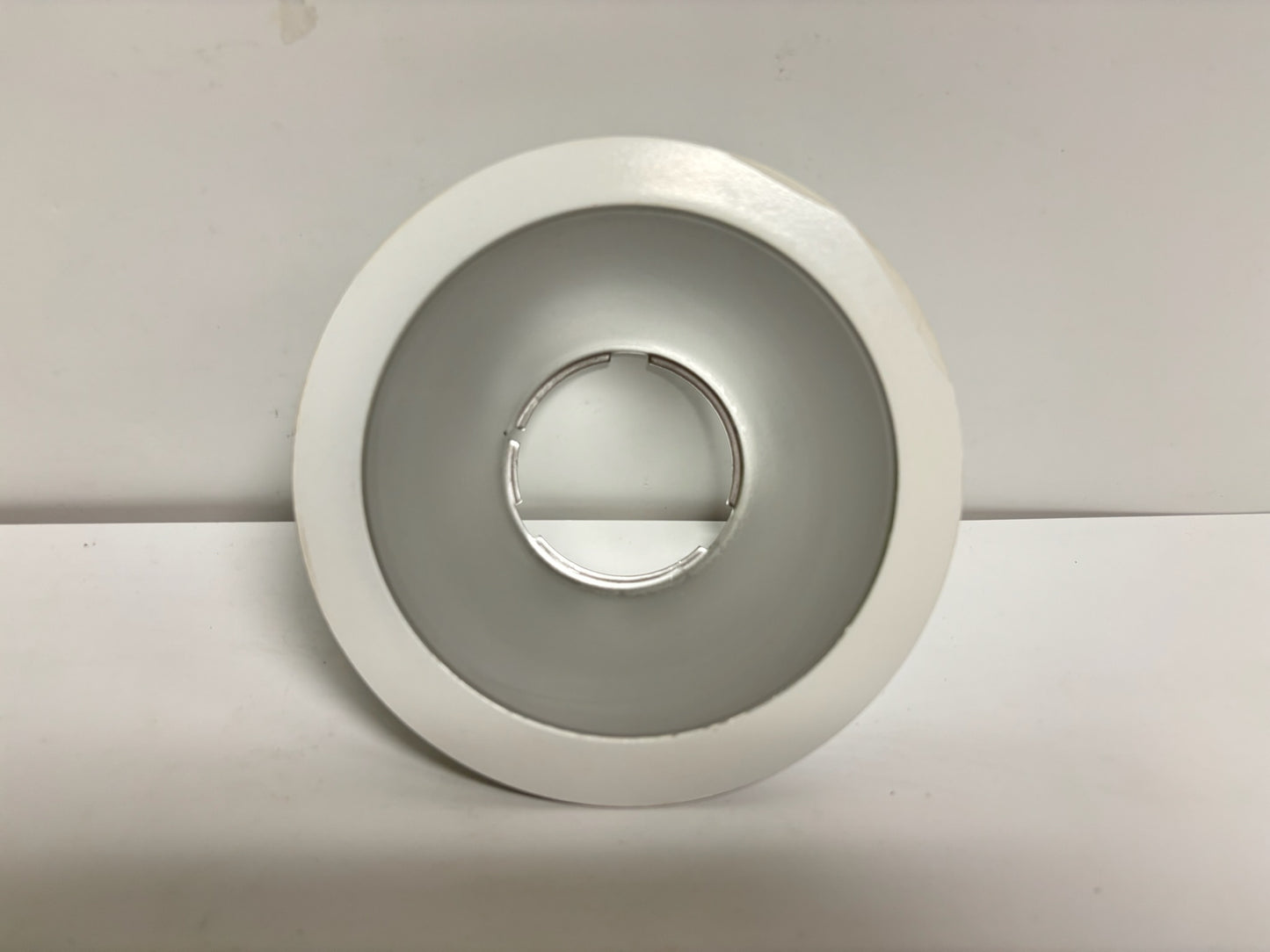 2 PK Lithonia LO4AR TRW LD 4" Round LED Reflector Trim – White/Clear