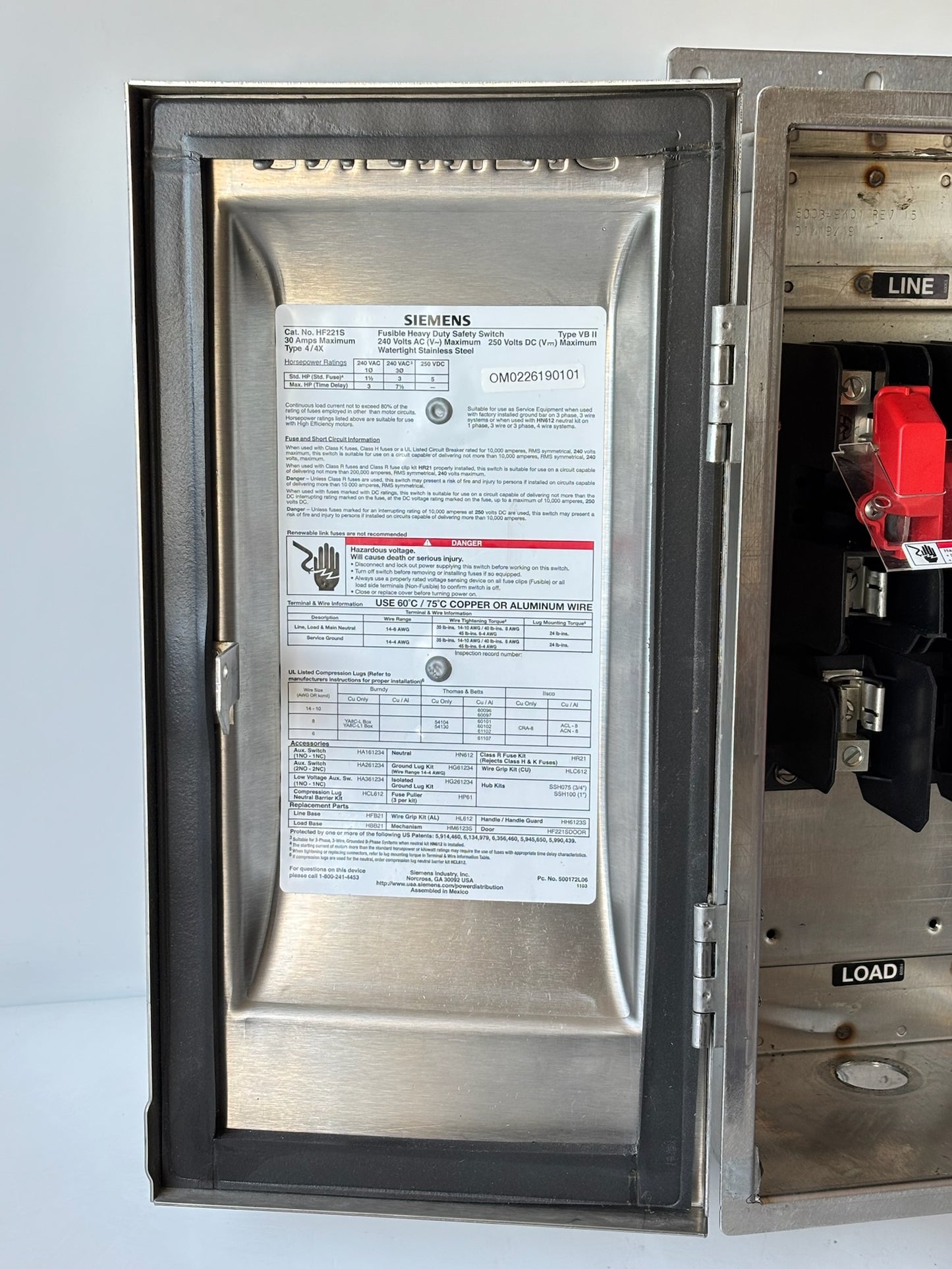 Siemens HF221S Heavy‑Duty Fusible Safety Switch 30 A 240 V Type 4X